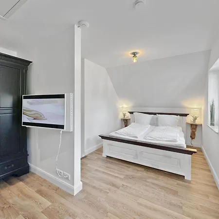 Objekt-nr 139 - Priwall - Mecklenburger Landstrasse * Lübeck